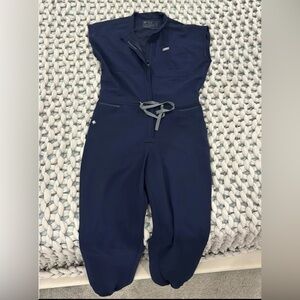 Figs Caterina Scrub Jumpsuit (Navy/M)